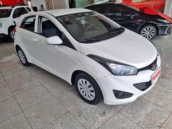 HYUNDAI HB20 1.0 COMFORT PLUS 12V FLEX 4P MANUAL HYUNDAI HB20 1.0 COMFORT PLUS 12V FLEX 4P MANUAL